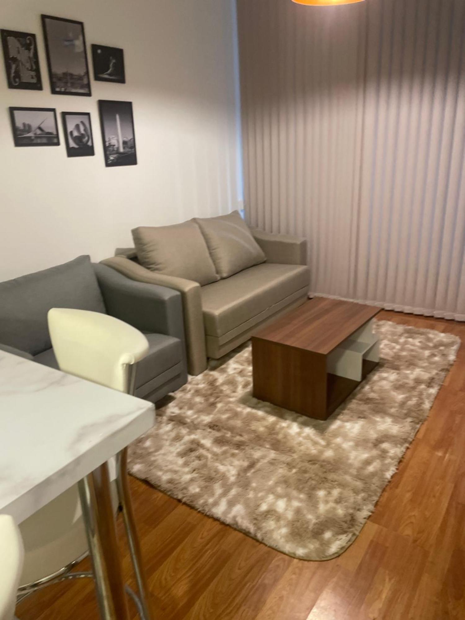 Apartment Manoloiii